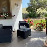 Sa Istera Sardegna Pensión *